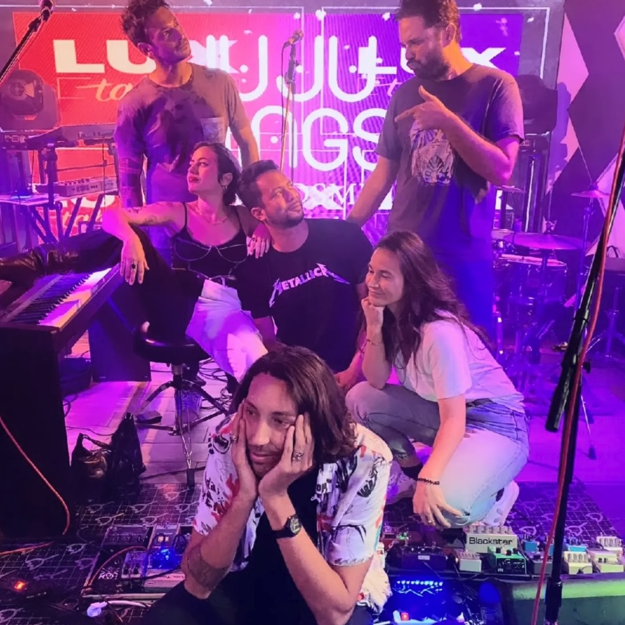 Juju Wings